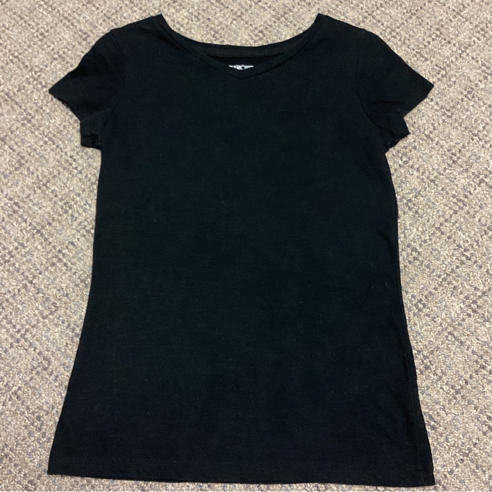 Cherokee Black V-neck Short Sleeve Tee * Size Girls XL